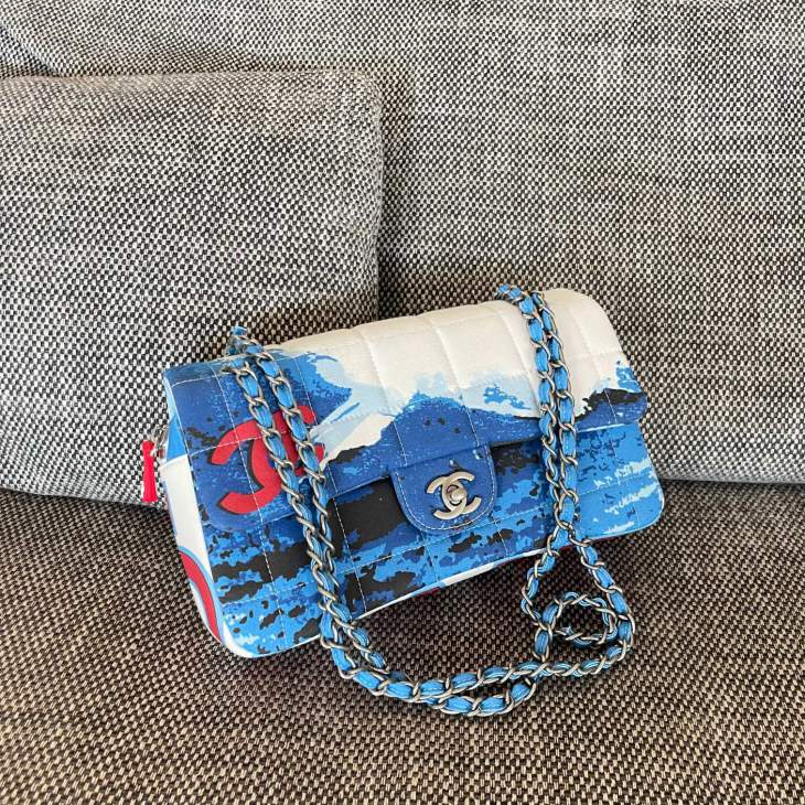 Picture of Chanel Handbags _SKUfw239878015fw